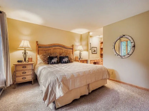 1702 The Willows 1 Bedroom Condo