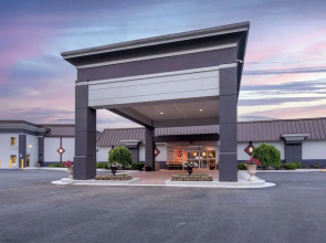 Best Western Plus Bridgeport Inn