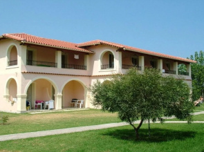 Kamari Apartments