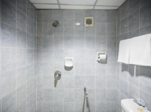 Tang City Hotel, Petaling Street, Merdeka PNB 118 Tower