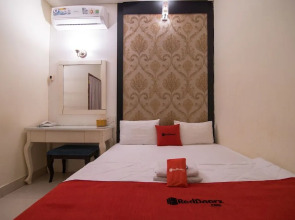 RedDoorz Near Tan Dinh Market 3