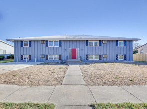 Downtown Pierre Apartment ~ 1/2 Mi to River!