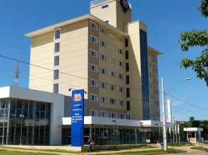 Hotel 10 Palmas