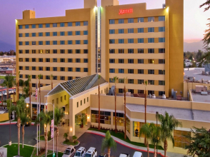 Bakersfield Marriott at the Convention Center