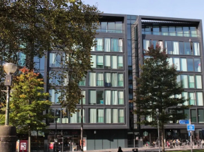 273 Stylish 2 Bedroom Apartment in the Quartermile Development - Offers Private Parking