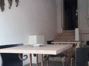 Vyn's Guest House - Lake Toba