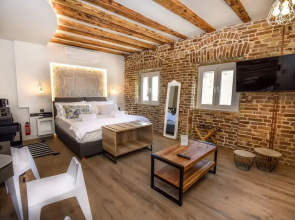 Murofinto Homes