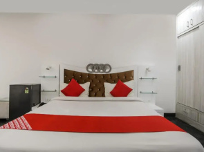 Aarush Hotels by OYO Rooms