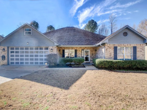 Starkville Vacation Rental ~ 2 Mi to Msu!