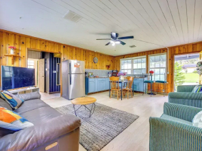 5 Mi to Dtwn! Peaceful Retreat in Jacksonville
