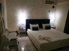 Vlycha Beach Apartments