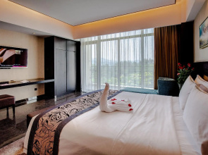 Liyang Hentique Resort & Spa Villa