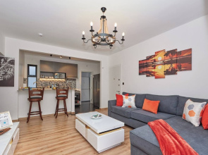 Sunset Escape Apartment Modern & Spacious Two Bedroom in Tatu City