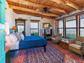 La Posada Milagro Guesthouse