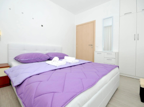 Apartment Mira