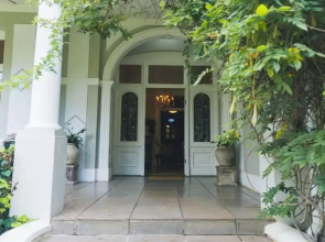 Luxurious Room With Breakfast in Lovely Guesthouse in Pretoria