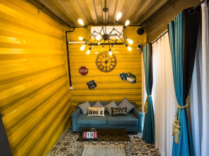 White Rabbit Hostel - Adults Only