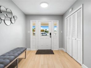 Sarasota Seascape 3 Bedroom Home by RedAwning