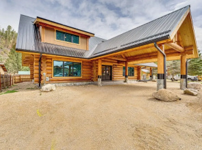 Cabin 3/4 Mi to Red River Ski & Summer Area