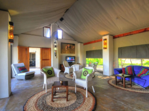 Cheetah Paw Eco Lodge
