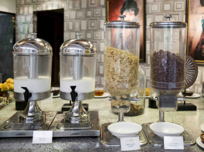 Le Grande Bali Hotel