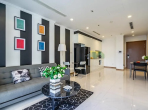 Bayhomes Central Park Serviced Apartment