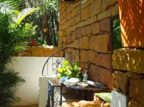 Casa Del Gallo By Casas del Sur