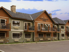 Elkwater Lake Lodge