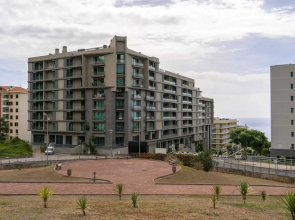 Apartment With Pool and Gym, Piornais Residence I