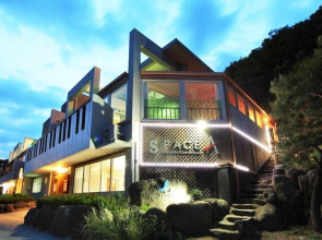 Space M