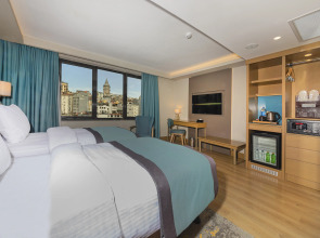 Csk The Halich Port Istanbul