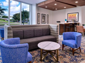 Holiday Inn Express New Orleans - St Charles (ex Modern Hotel)