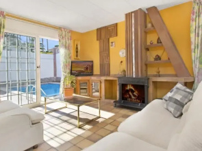 Del Pi in Blanes With 4 Bedrooms and 3 Bathrooms