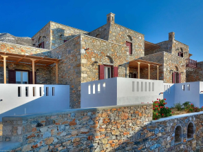 Aqua Petra Hotel