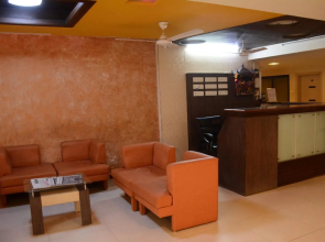 Hotel Galaxy Residency