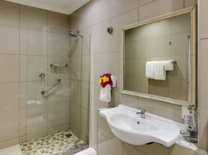 Protea Hotel by Marriott George King George