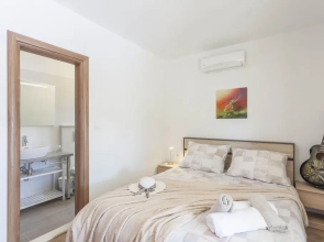 House Arija