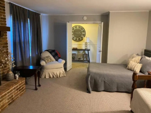 The Crimson - Game Day Rental