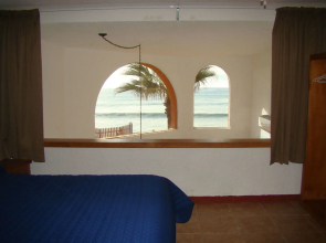 Puerto Nuevo Baja Hotel & Villas