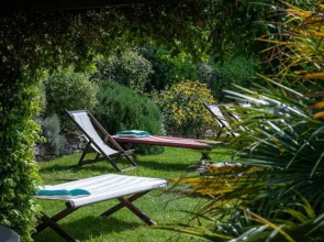 Villa di Tizzano Luxurious Retreat in Paradise
