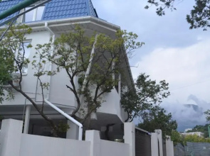 Guest House Azhur