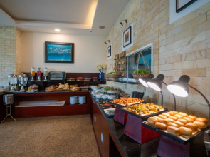 Phu Quy 2 Hotel