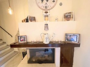 Elegant Apt Spoleto A1 Train Station 2 kms Sleeps 6