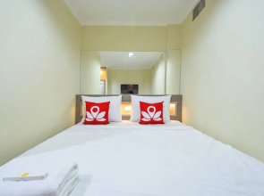Ethan Hotel Cilincing Plaza by ZEN Rooms