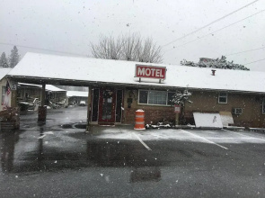 Colfax Motorlodge