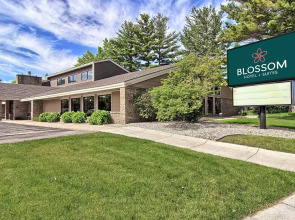 Blossom Hotel & Suites Traverse City
