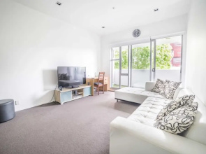 Modern CBD Auckland Apartment