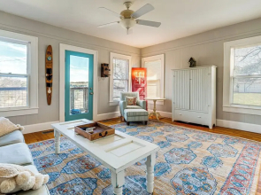 Hill Country Retreat w/ Lake View, Deck & Balcony