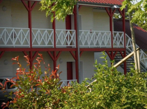 FastHotel Montmarault - Auberge du Grand Champ