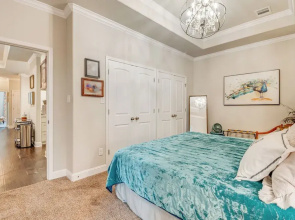 Gorgeous College Station Townhome w/ Patio!